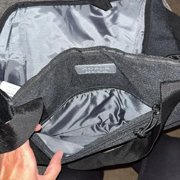 Dog carry tote - Picture 3 of 3